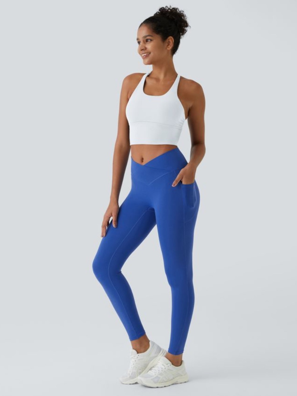 NWT Halara SoftlyZero™ Crossover Pocket Plain 7/8 Leggings - Small, Bright Blue